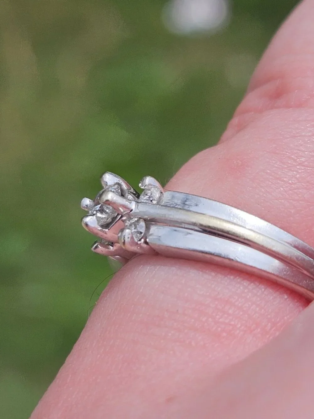N/A 18k white